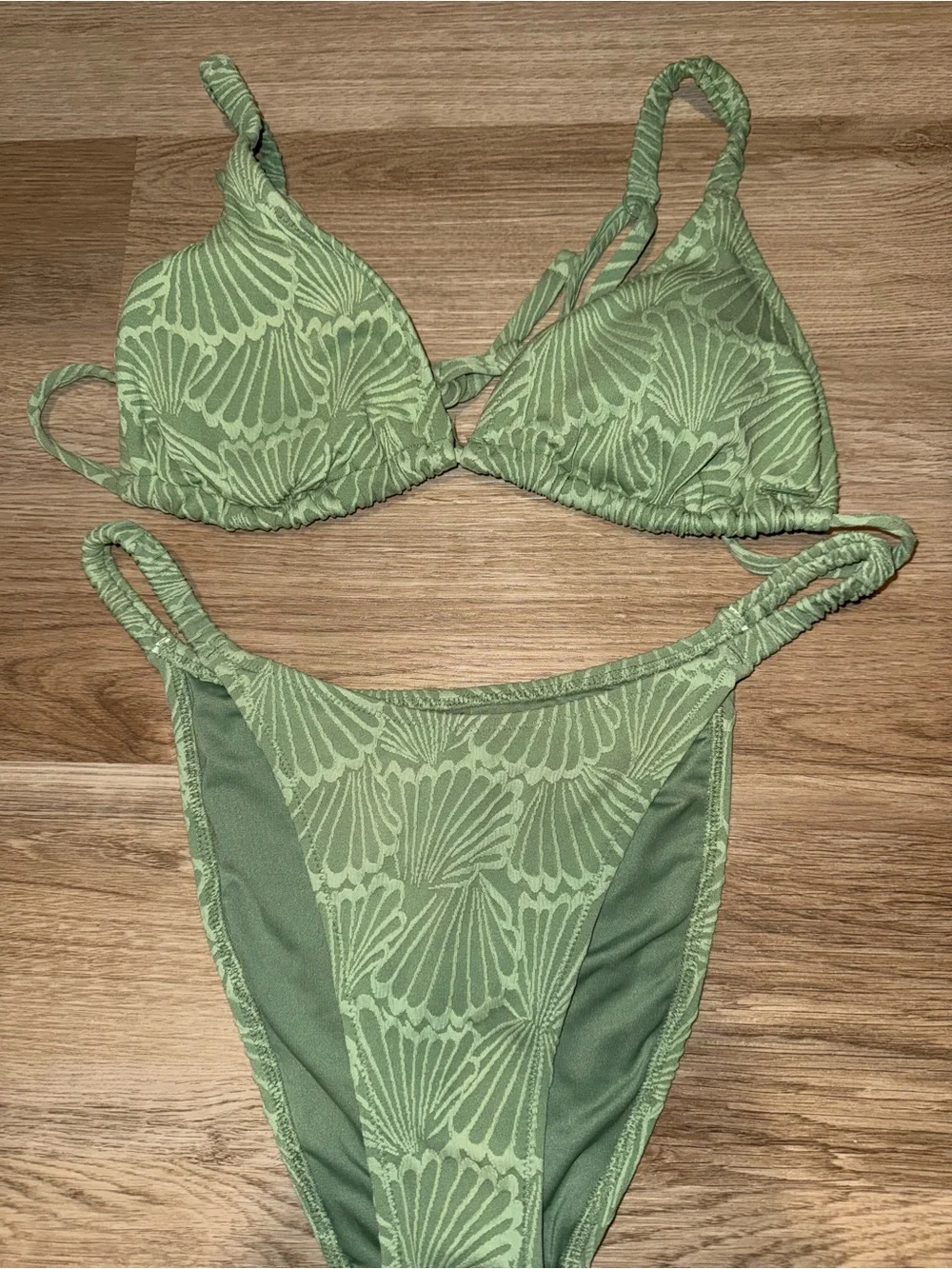 Light Green Patterned Triangle Bikini Set - Picture 2 of 6